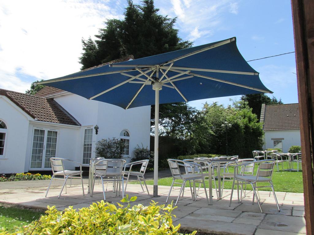 The Yeovil Court Hotel エクステリア 写真